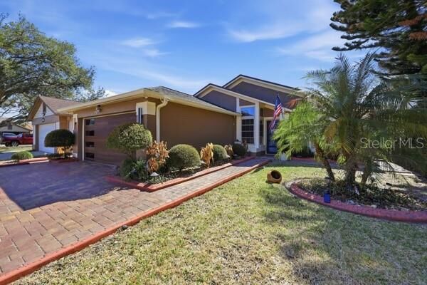 Property Photo: 1016 Alpug Avenue FL 32765