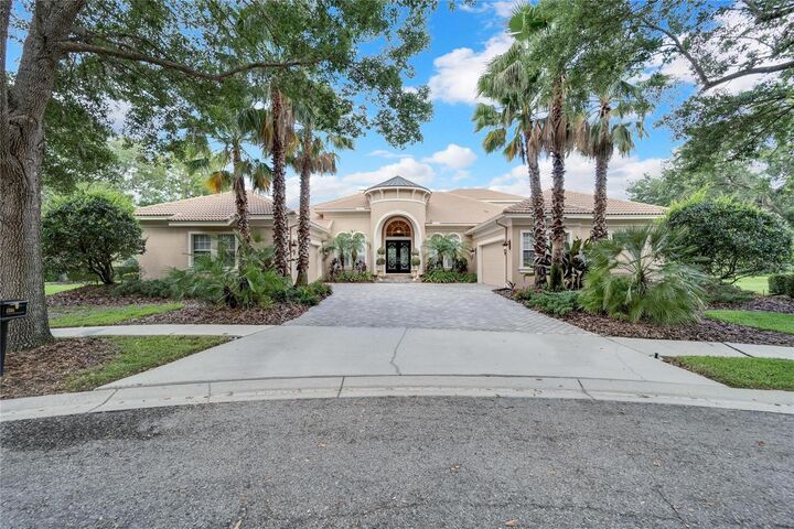 Property Photo: 15101 Kestrelglen Way FL 33547