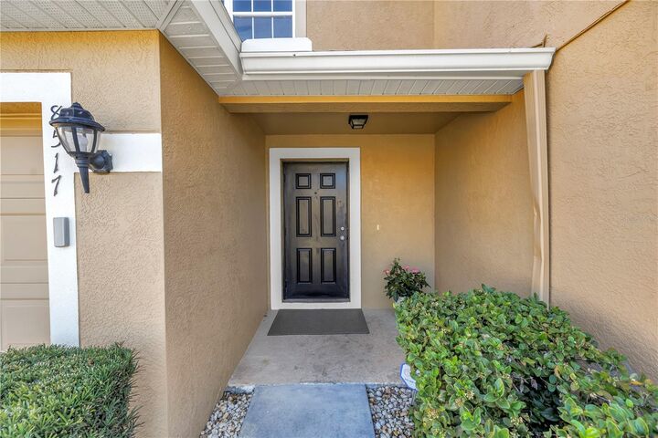 Property Photo: 8517 Edgewater Place Boulevard FL 33615