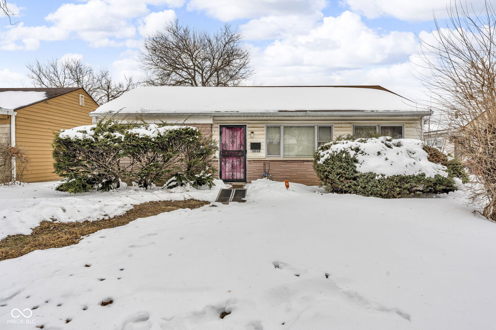 Property Photo: 2808 Sangster Avenue IN 46218