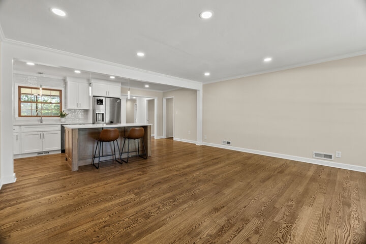 Property Photo:  805 Maryknoll Drive  IL 60441 