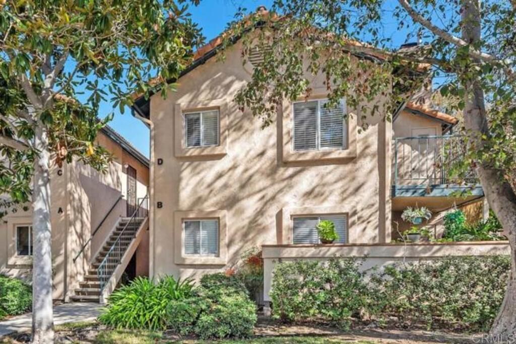 Property Photo:  11325 Avenida De Los Lobos Unit D  CA 92127 