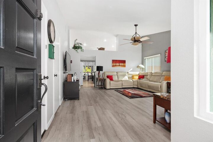 Property Photo:  1688 Avenida Oceano  CA 92056 