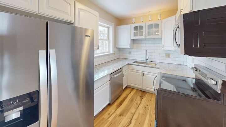 Property Photo: 539 Kenduskeag Avenue B3 ME 04401