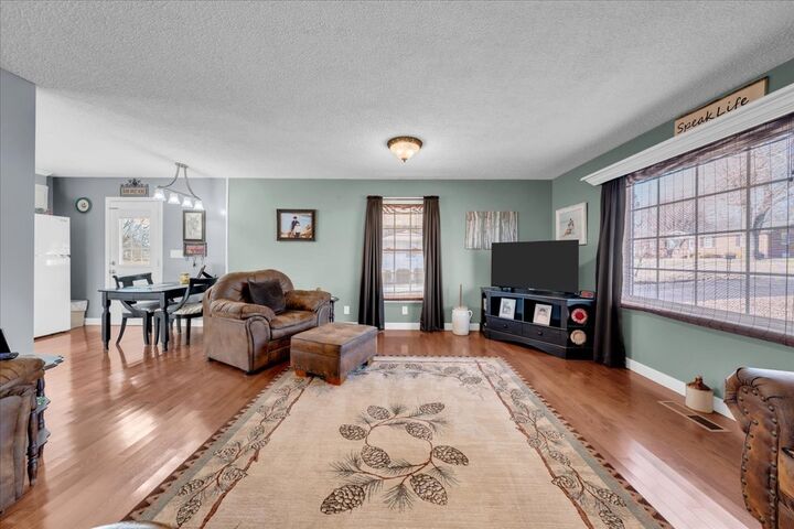 Property Photo:  215 Green Acres Dr  TN 37166 