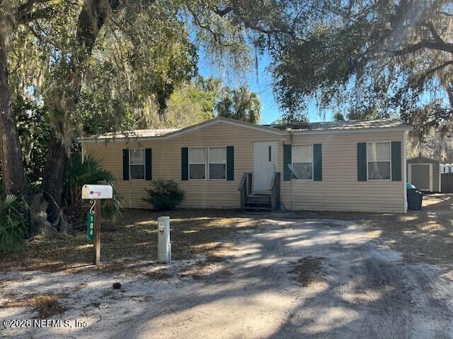 Property Photo:  104 Lunker Lodge Road  FL 32139 