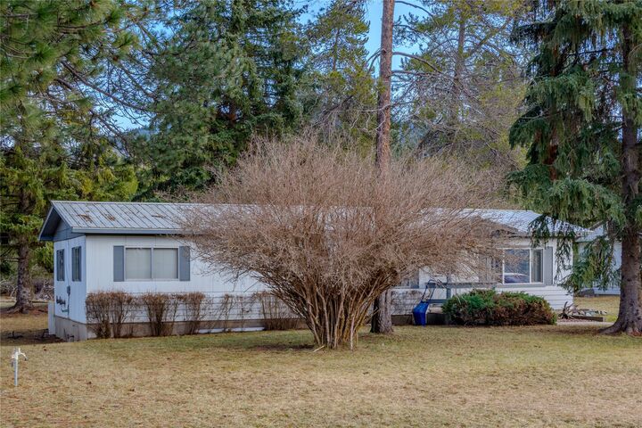 Property Photo: 281 Frazey Loop MT 59923