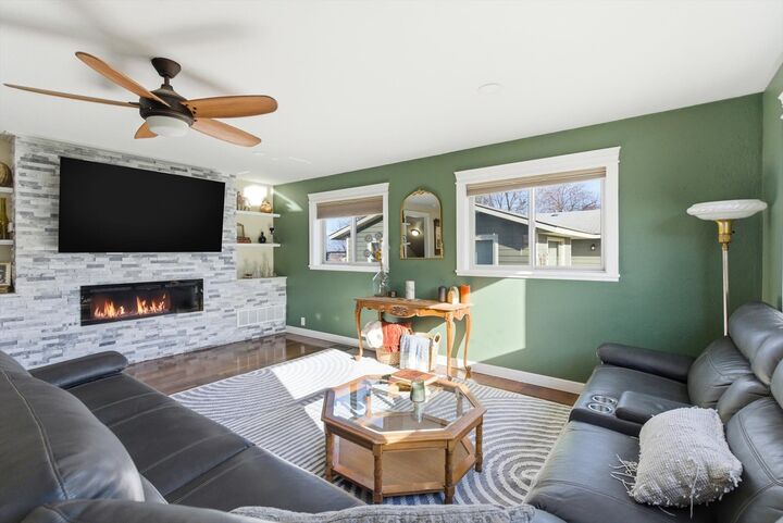 Property Photo: 202 Island View Drive MT 59860