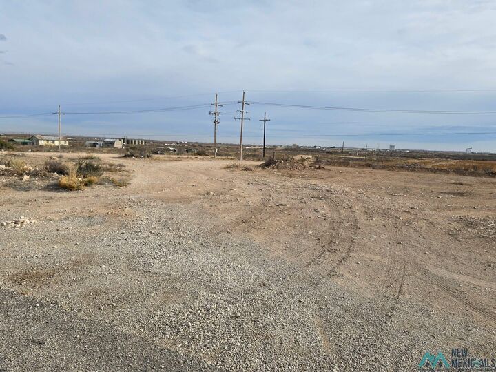 Property Photo:  W Of 735 E Derrick Road  NM 88220 