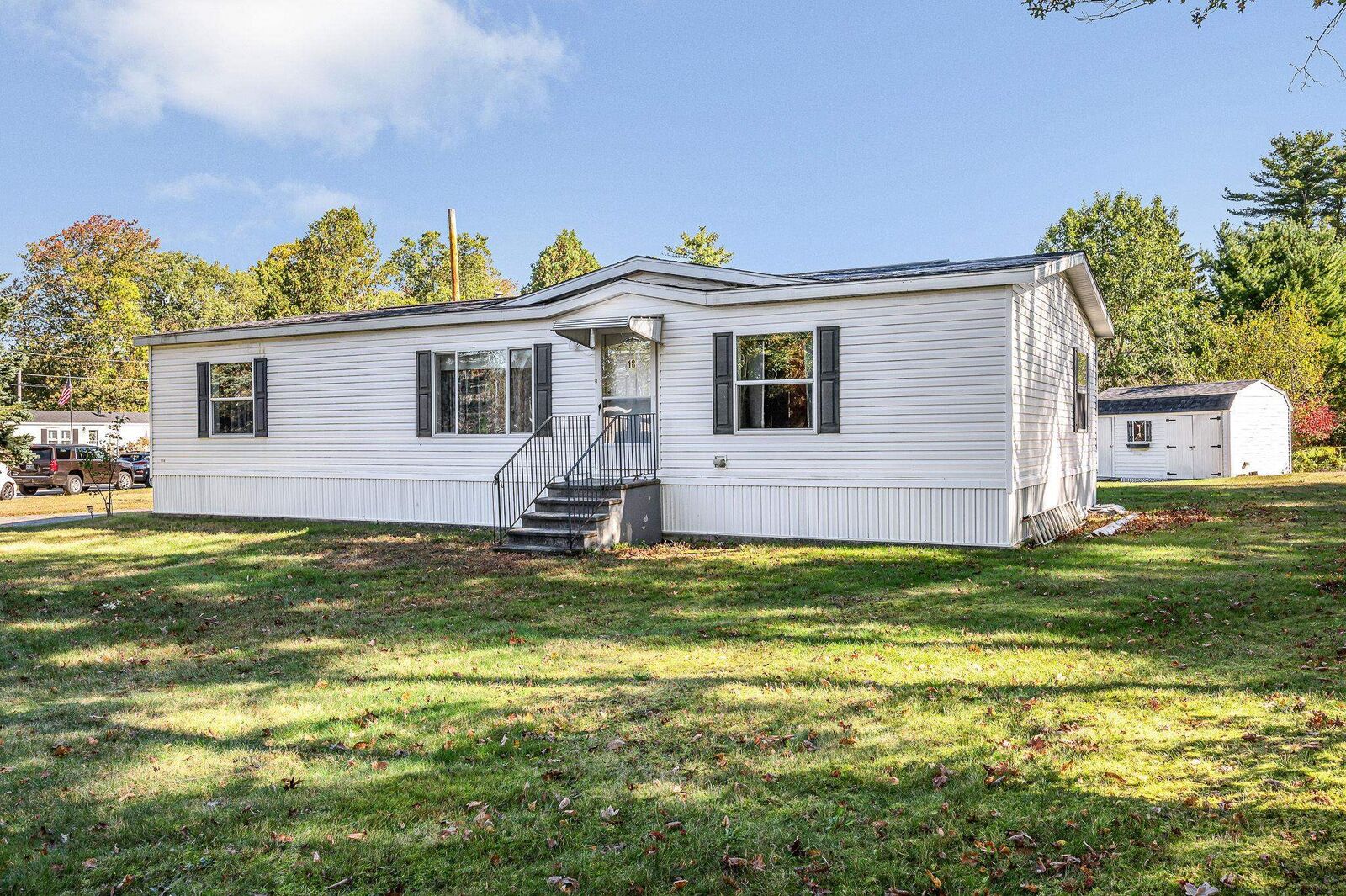 Property Photo:  18 Winter Street  NH 03079 