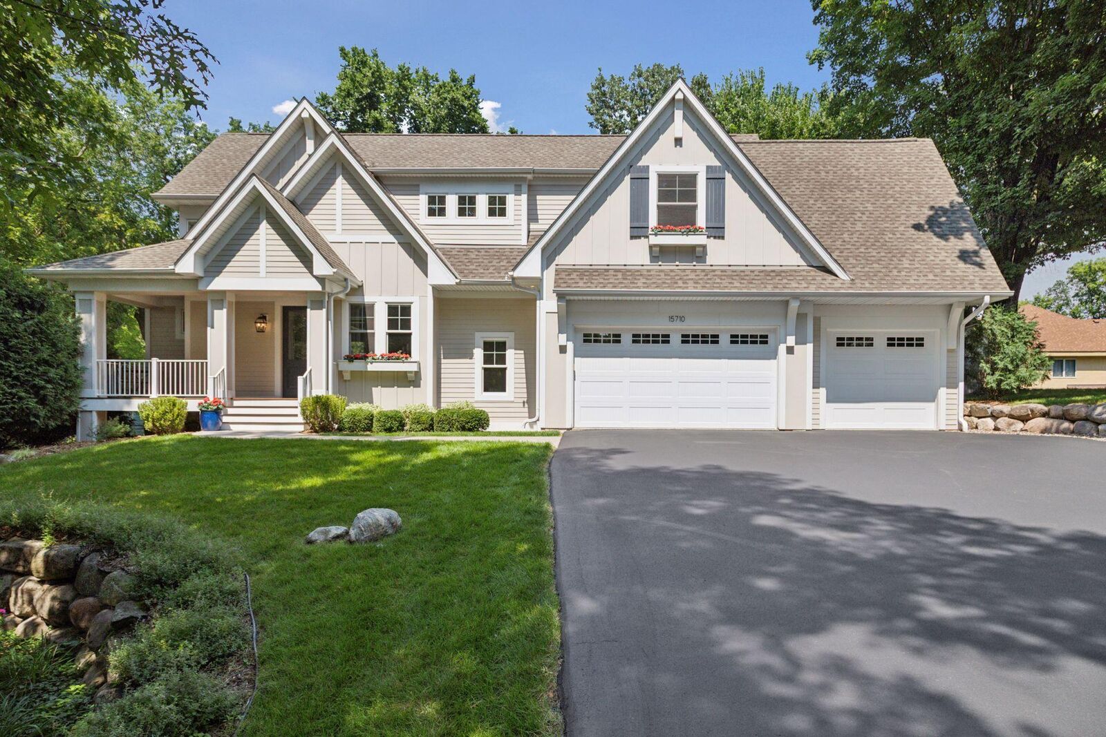 Property Photo:  15710 Highwood Drive  MN 55345 