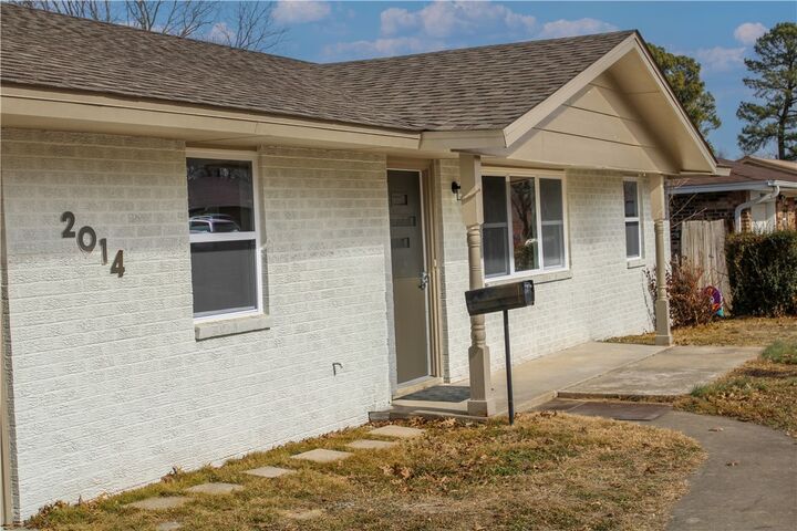 Property Photo: 2014 Dee Avenue AR 72762