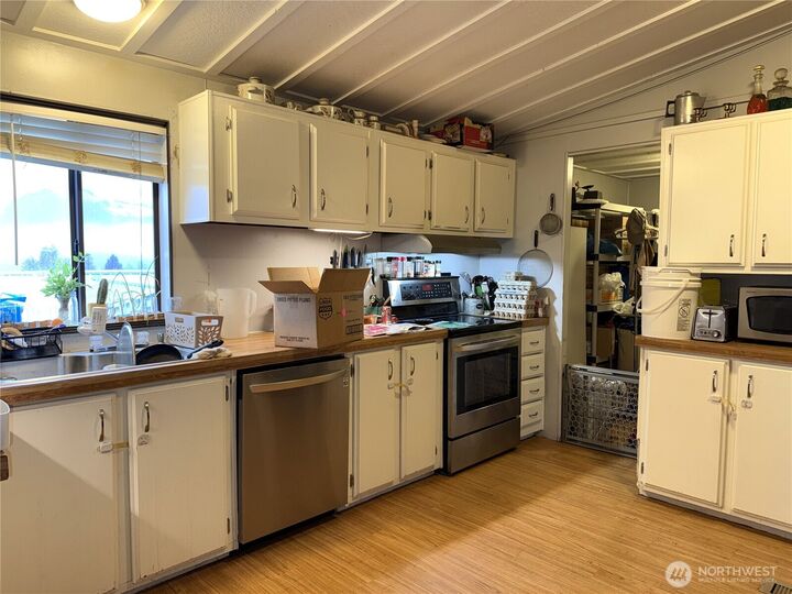 Property Photo:  742 S Louisiana Street  WA 99166 