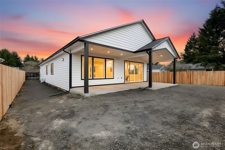 Property Photo:  205  Canal Drive SE  WA 98569 