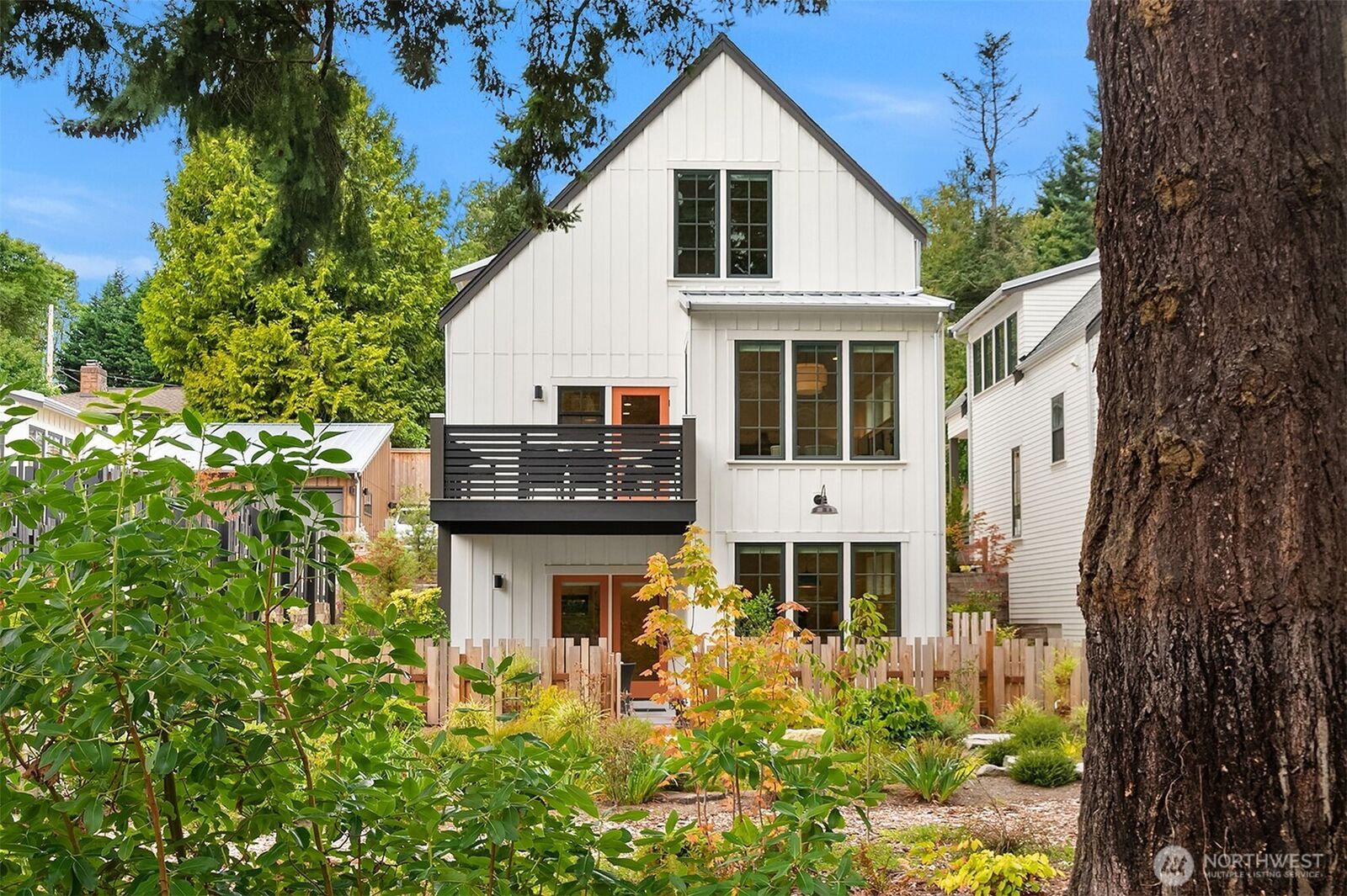 Property Photo:  2216 NE 125th Street  WA 98125 