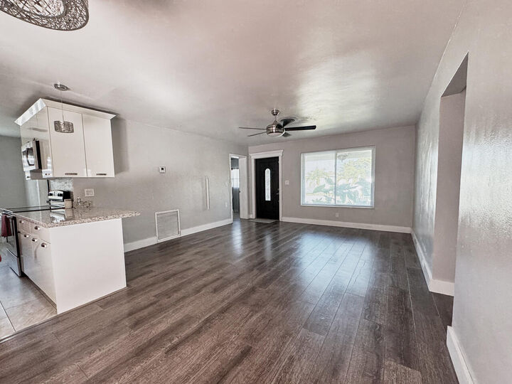 Property Photo:  3621 NW 35th Way  FL 33309 