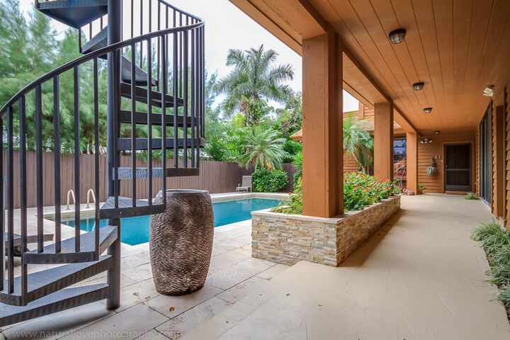 Property Photo:  122 Andrews Avenue 1-A  FL 33483 