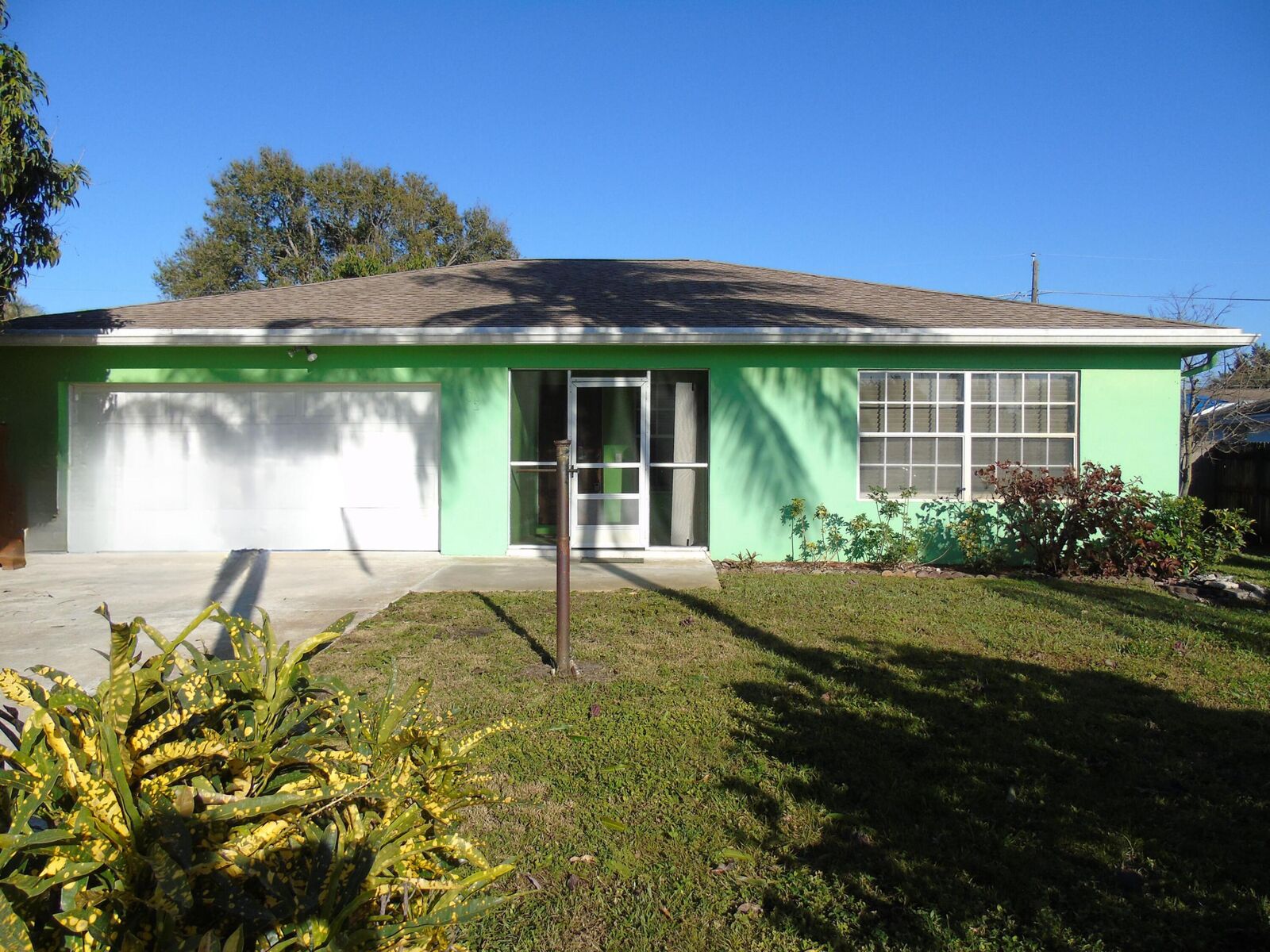Property Photo:  6902 S Plymouth Drive  FL 33462 
