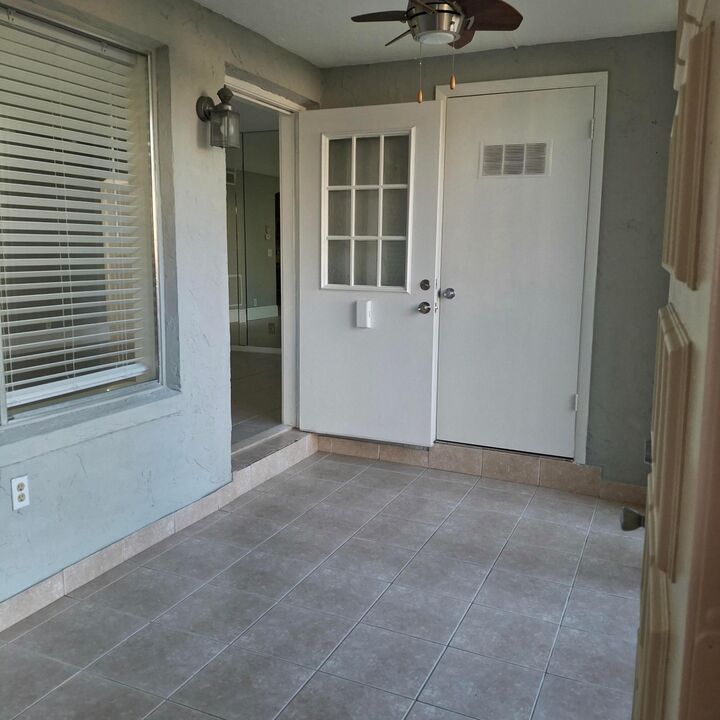 Property Photo:  115 Lake Pine Circle D1  FL 33463 