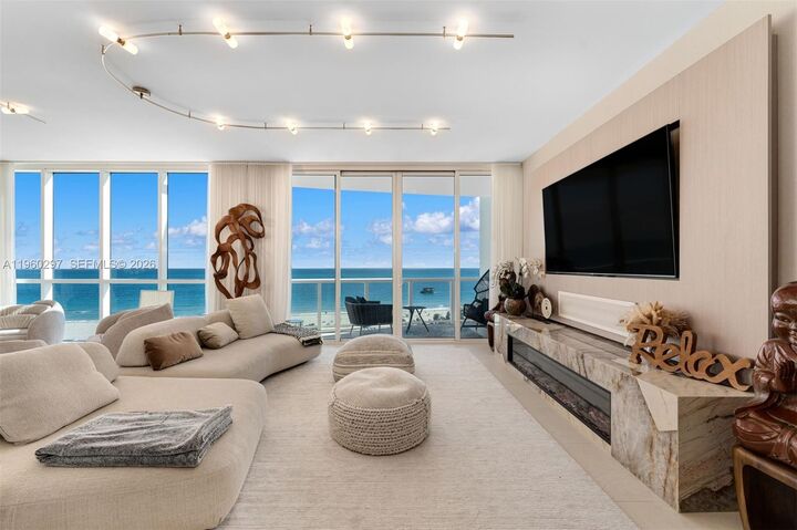 Property Photo:  50 S Pointe Dr 1201/08  FL 33139 