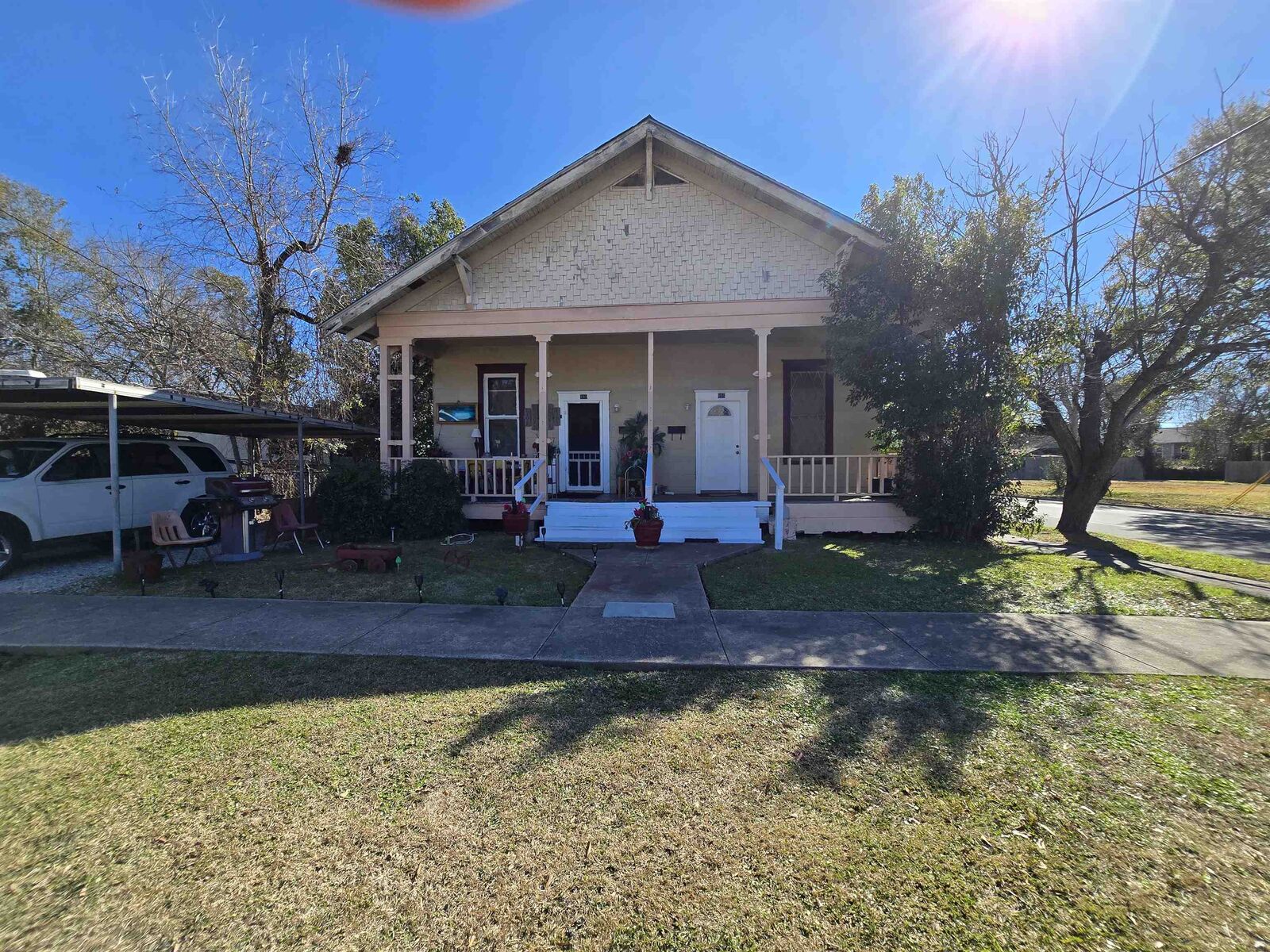 Property Photo: 899 Cartwright St TX 77701