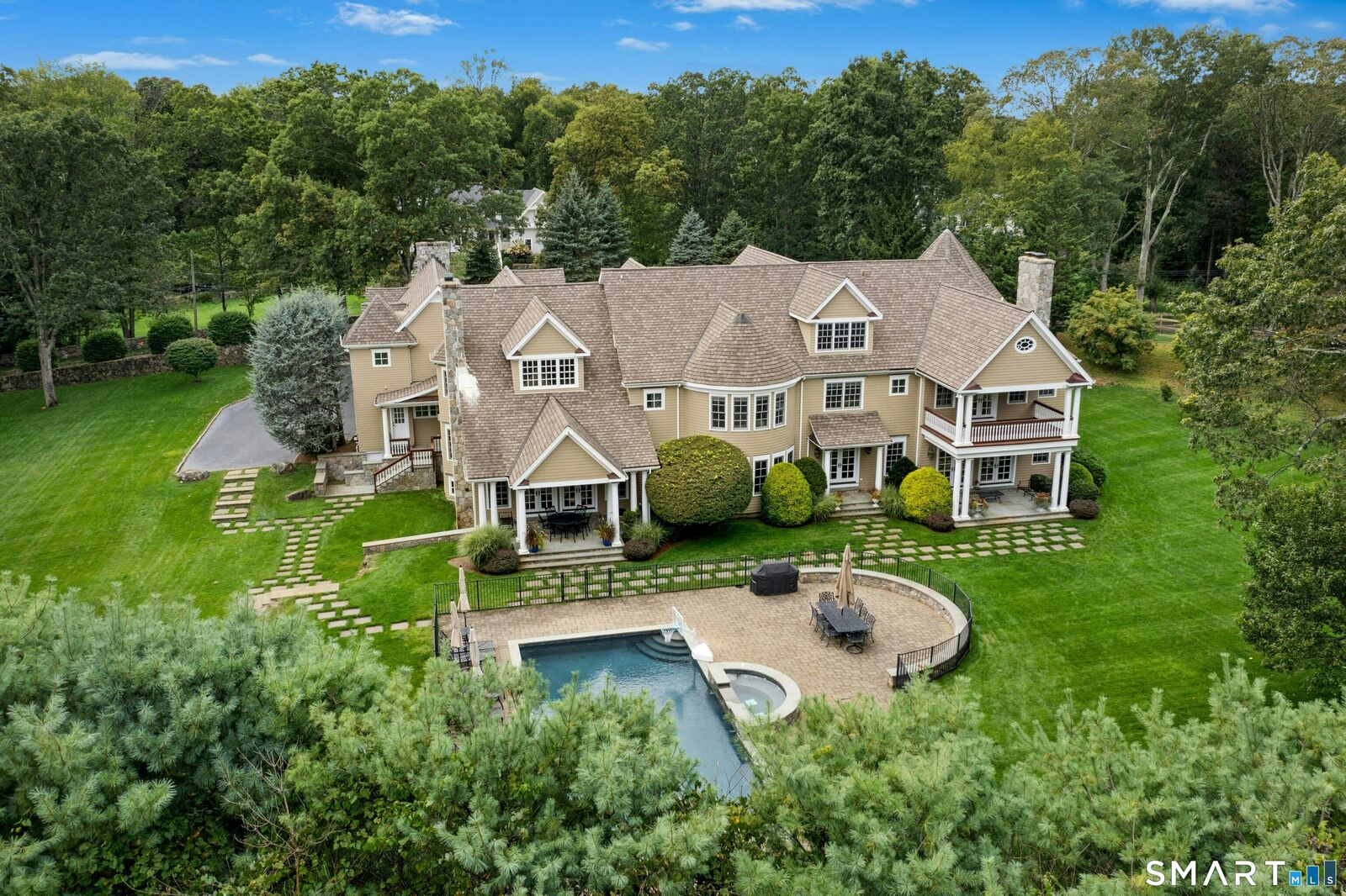 Property Photo:  76 Lords Highway  CT 06883 
