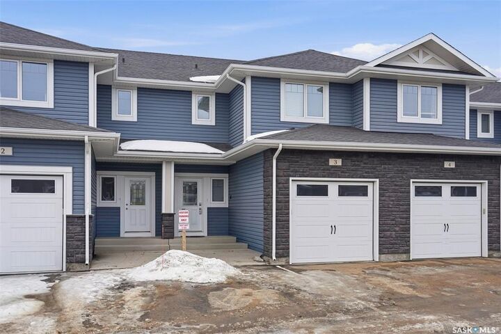 Property Photo:  115 Veltkamp Crescent #3  SK S7T 0T7 