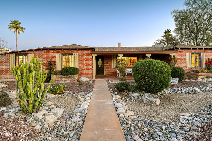 Property Photo: 3021 E 2nd Street AZ 85716
