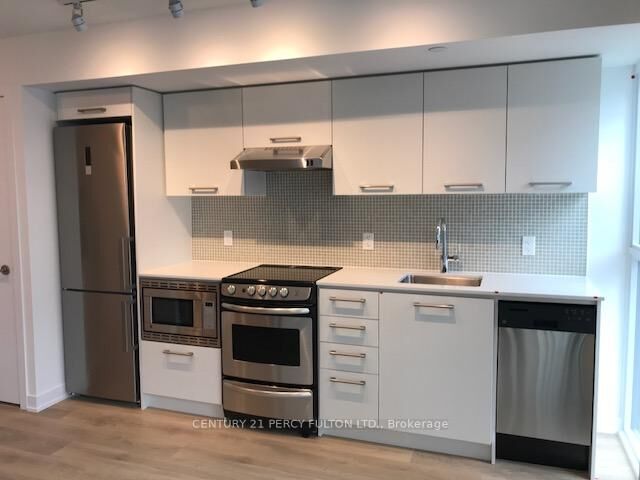 Property Photo: 87 Peter Street 1016 ON M5V 0P1