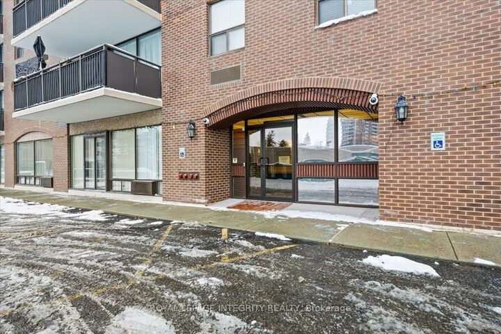 Property Photo: 1190 Richmond Road 703 ON K2B 8J3