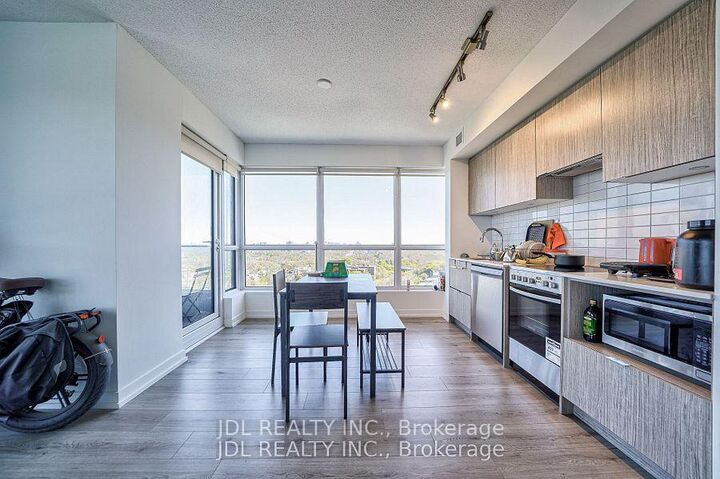 Property Photo: 395 Bloor Street E 1608 ON M4W 0B4