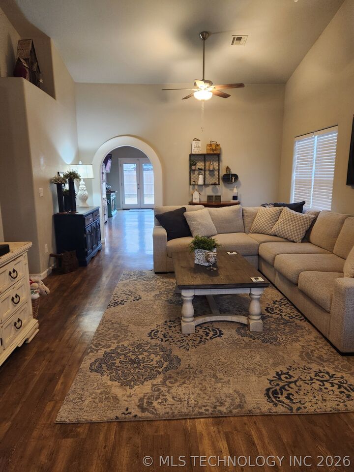 Property Photo:  20225 E 42nd Street S  OK 74014 