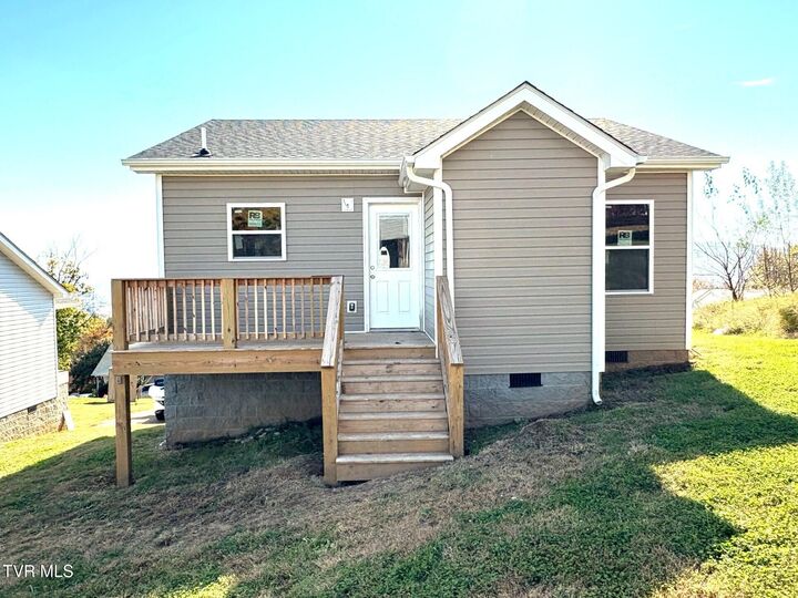 Property Photo:  1724 Pendleton Street  TN 37660 