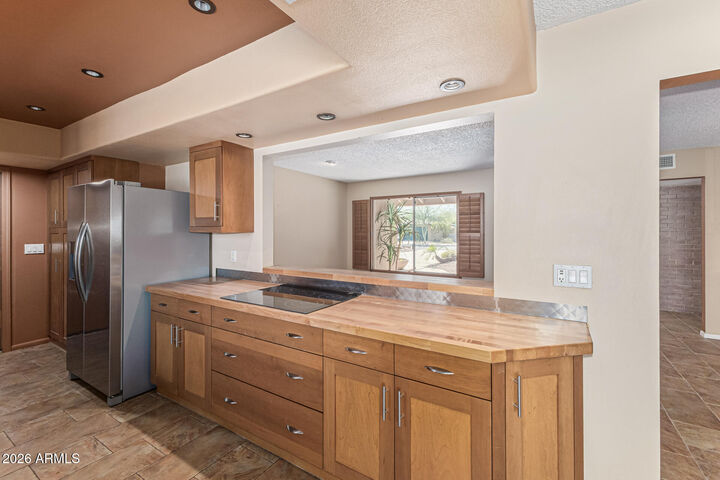 Property Photo: 1022 E Wesleyan Drive AZ 85282