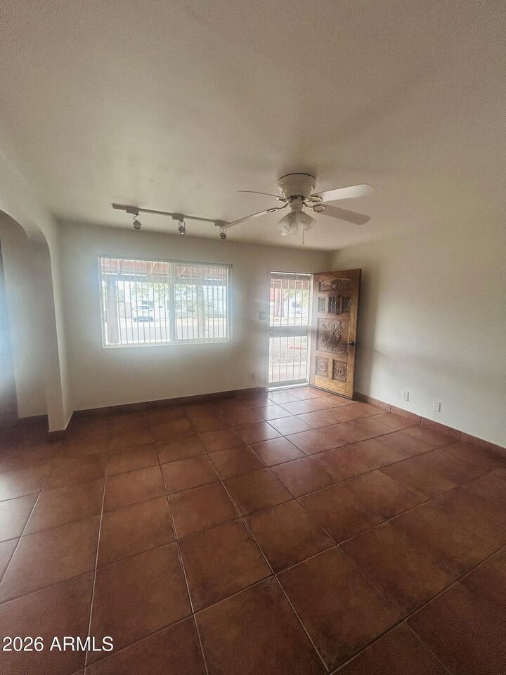 Property Photo:  1621 S Marilyn Ann Drive  AZ 85281 