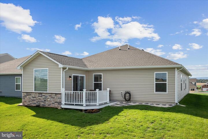 Property Photo:  121 Grasmere Street  VA 22655 