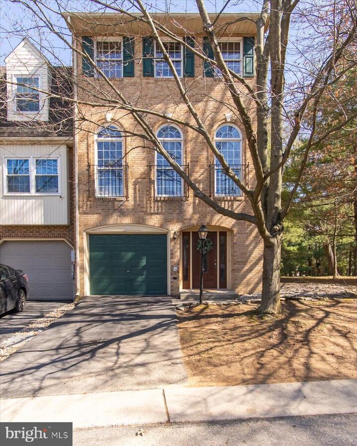 Property Photo:  1015 Lindsay Lane  MD 21742 