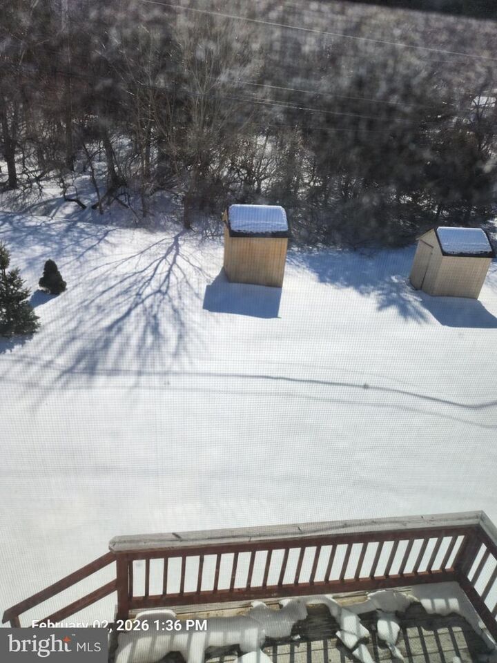 Property Photo:  1329 Robinhood Lane  VA 22630 