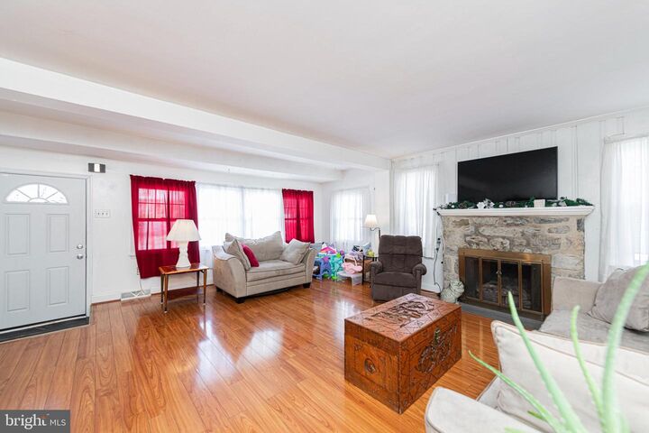 Property Photo:  878 Valley Forge Road  PA 19460 