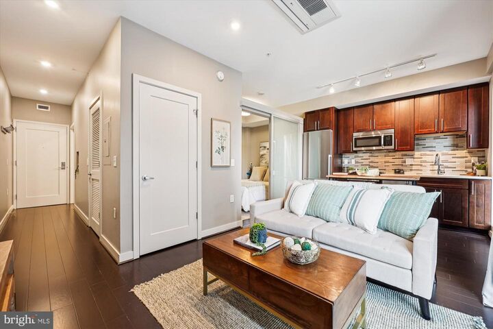 Property Photo:  1320 Fenwick Lane 203  MD 20910 