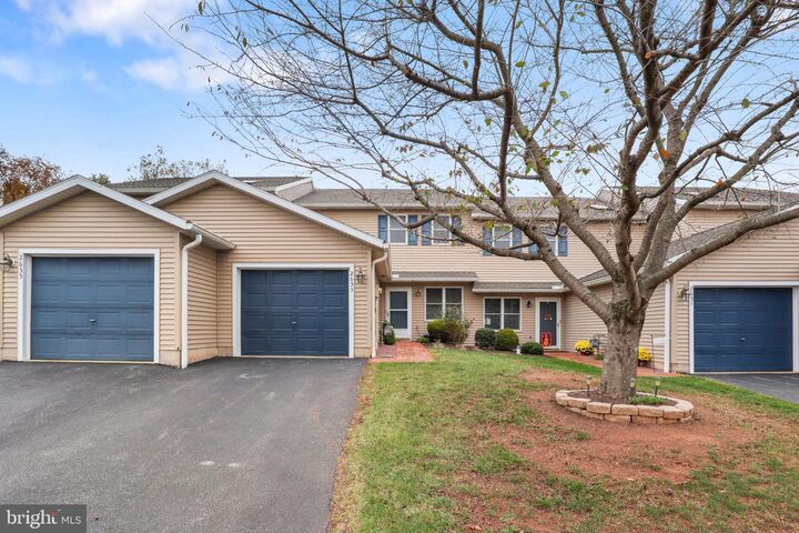Property Photo: 2633 Grandview Park Drive 39 PA 17408