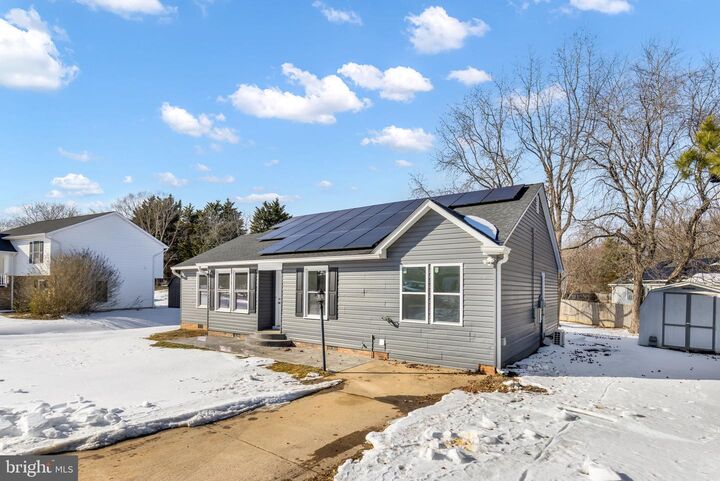 Property Photo: 5303 Briarbend Court VA 22407