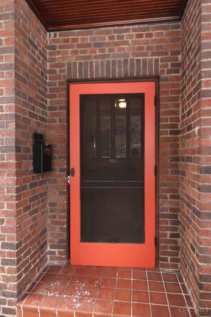 Property Photo:  1620 Linden Drive  OH 45224 