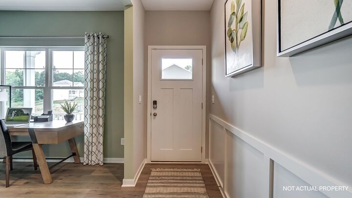 Property Photo:  160 Lorrimore Drive  OH 43147 