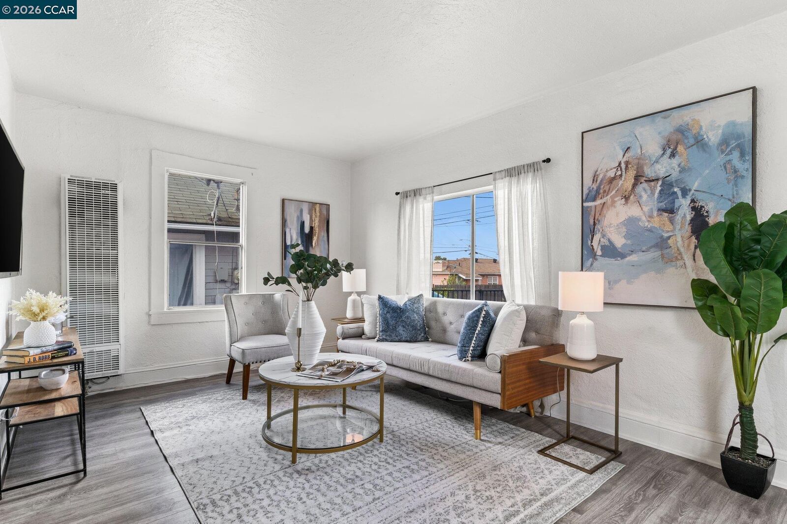 Property Photo:  2612 75th Ave  CA 94605 