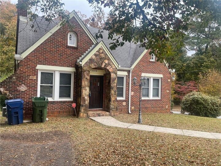 Property Photo:  2273 Boulevard Granada SW  GA 30311 