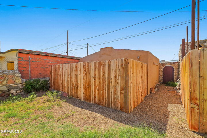 Property Photo:  3204 Memphis Avenue  TX 79930 