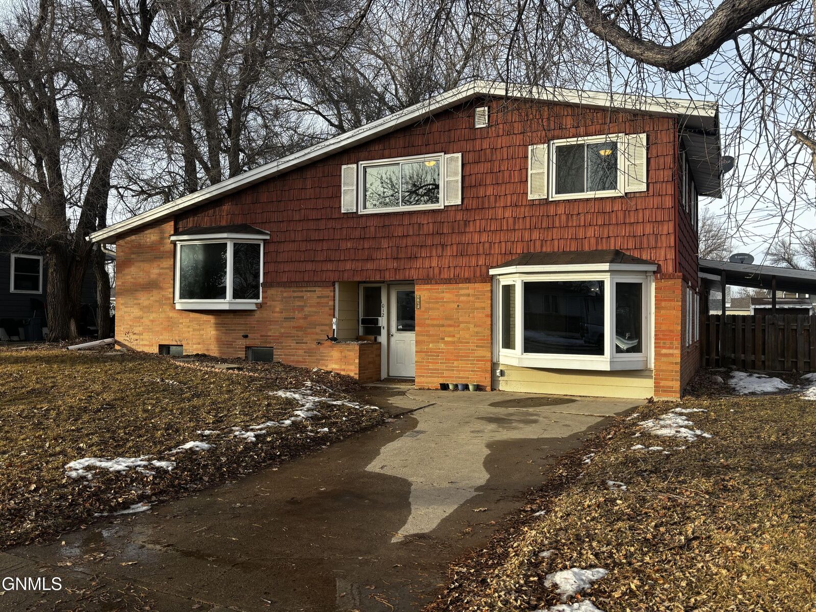 Property Photo: 1012 18th Street W ND 58801