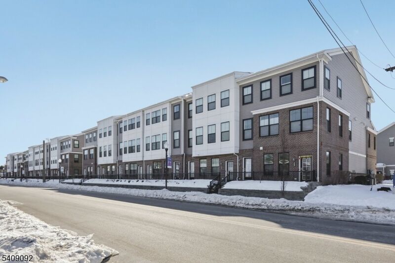 Property Photo:  379 Main St  NJ 07424 