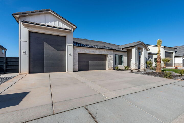 Property Photo:  4954 S Lakefront Place  UT 84780 